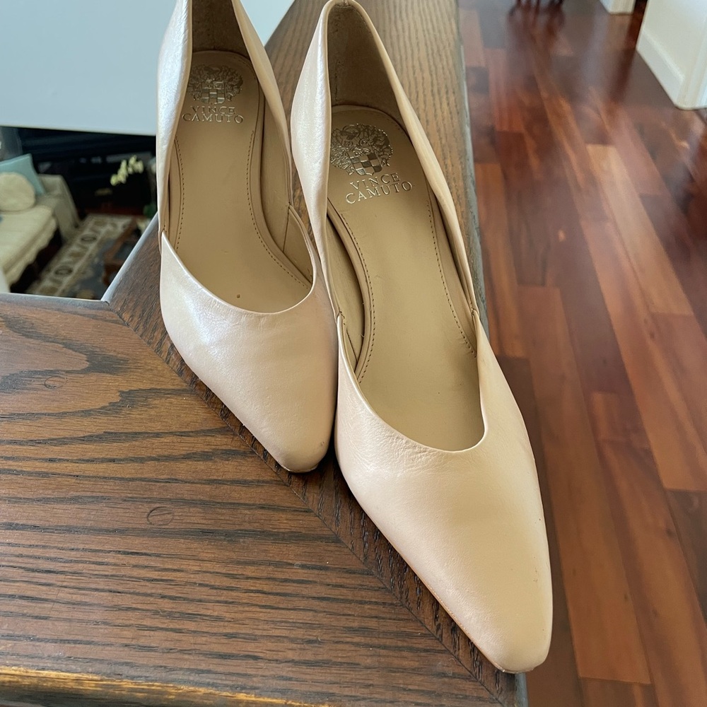 Vince Camuto Nude Leather Pointed-Toe Pumps - Picture 4 of 4